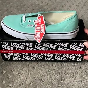 NWT Authentic VANS
